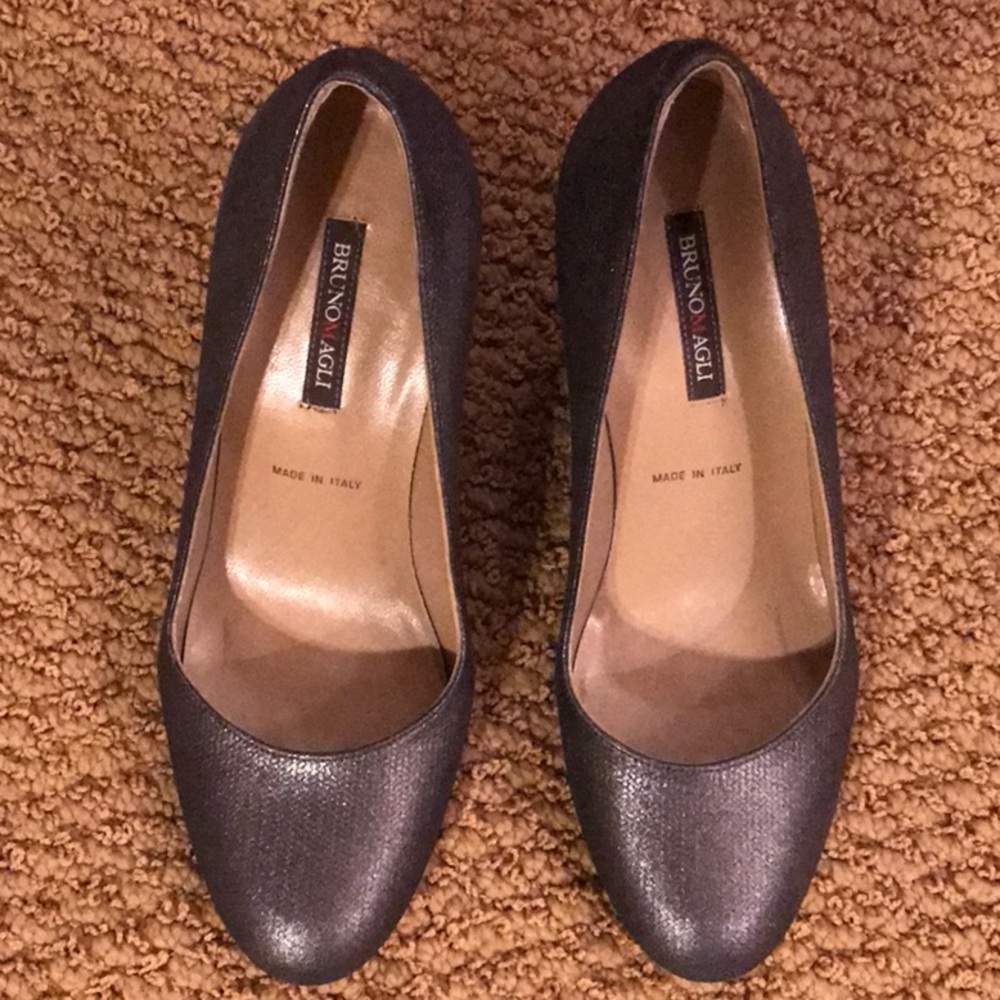 Bruno Magli Pewter-Colored Heels  *NEW*